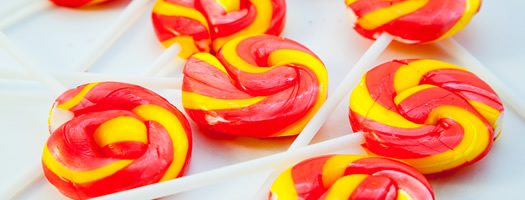 Rhubarb and Custard Swirly Lollies